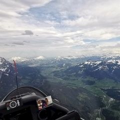 Verortung via Georeferenzierung der Kamera: Aufgenommen in der Nähe von Gemeinde Schwoich, Schwoich, Österreich in 2200 Meter